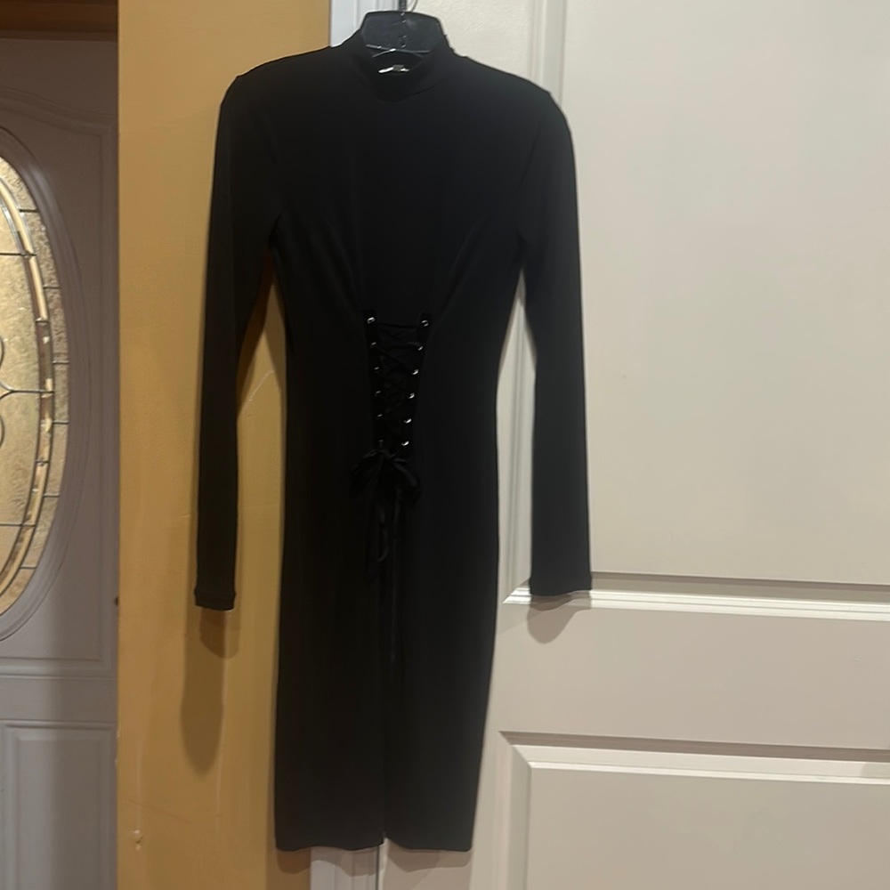 Color Code black dress in excellent condition.